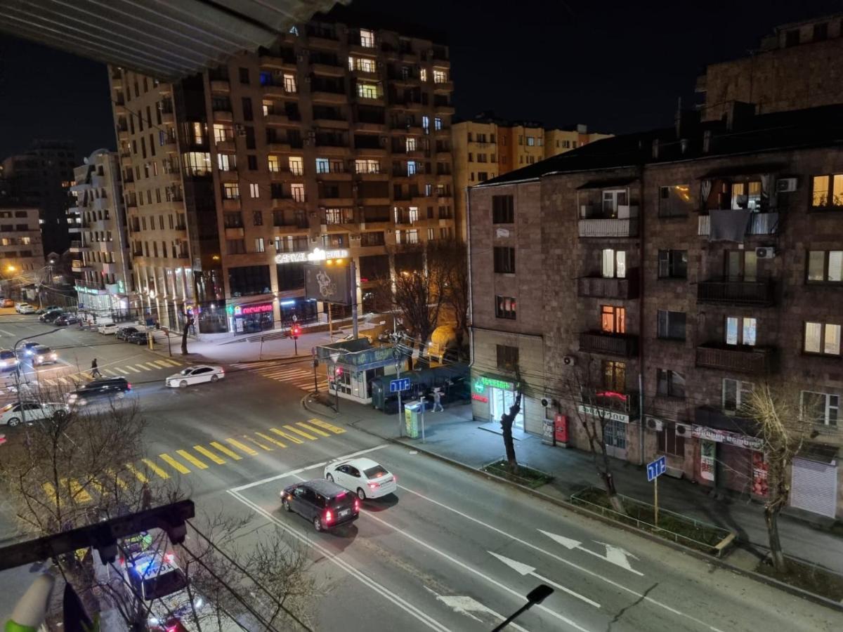 Апартаменты Vagashyan 18 Ереван Экстерьер фото